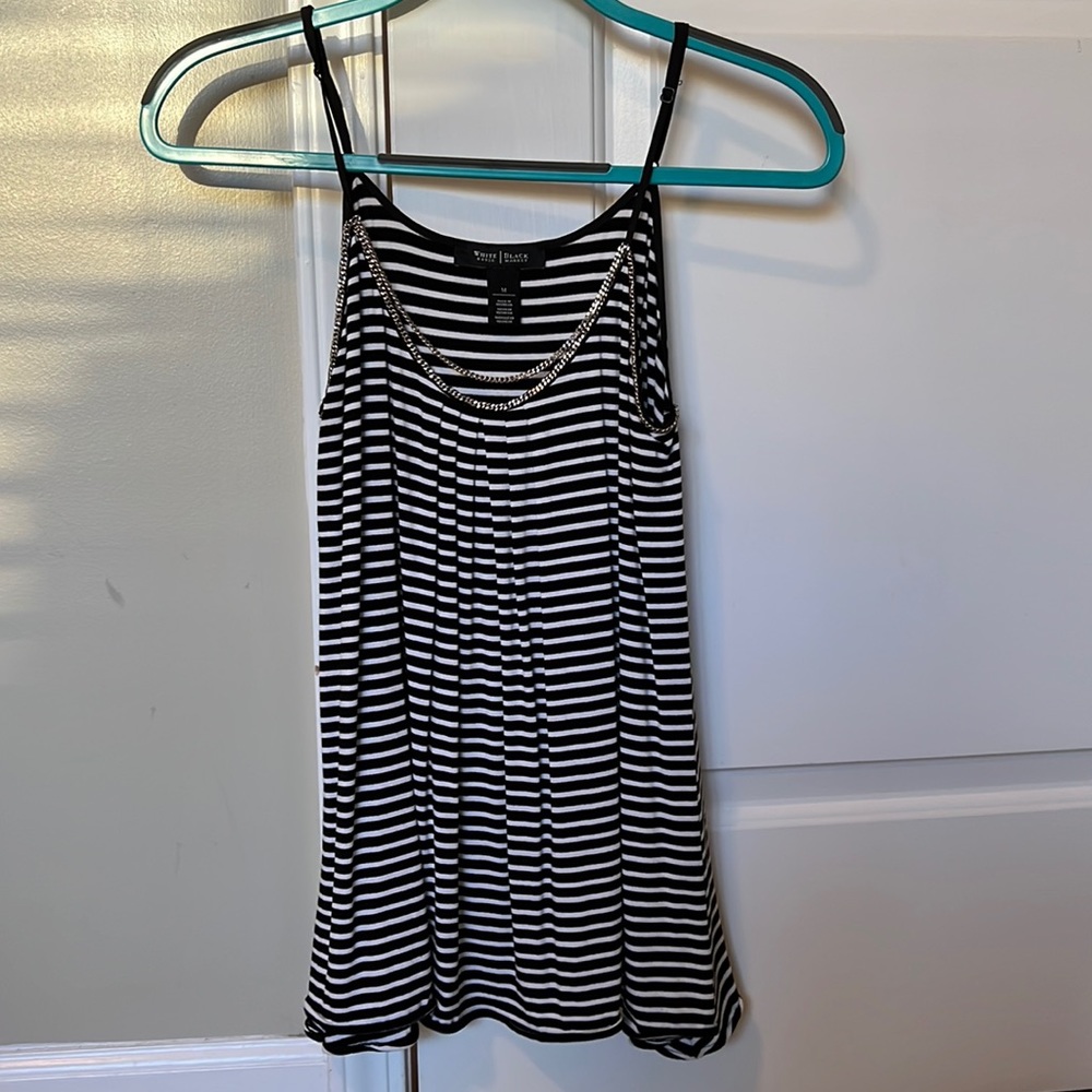 White And Black flow tank top